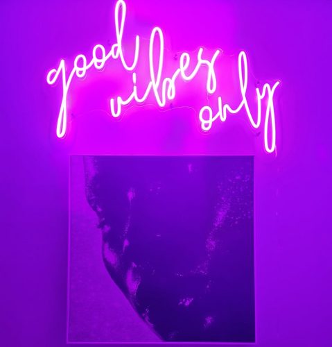 Click to view full screen GOOD VIBES ONLY Neon LED Sign photo review